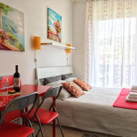 Bed & Breakfast In Parco 3*